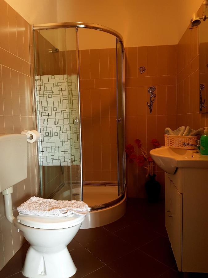 Apartments With A Parking Space Nin, Zadar - 13571 المظهر الخارجي الصورة