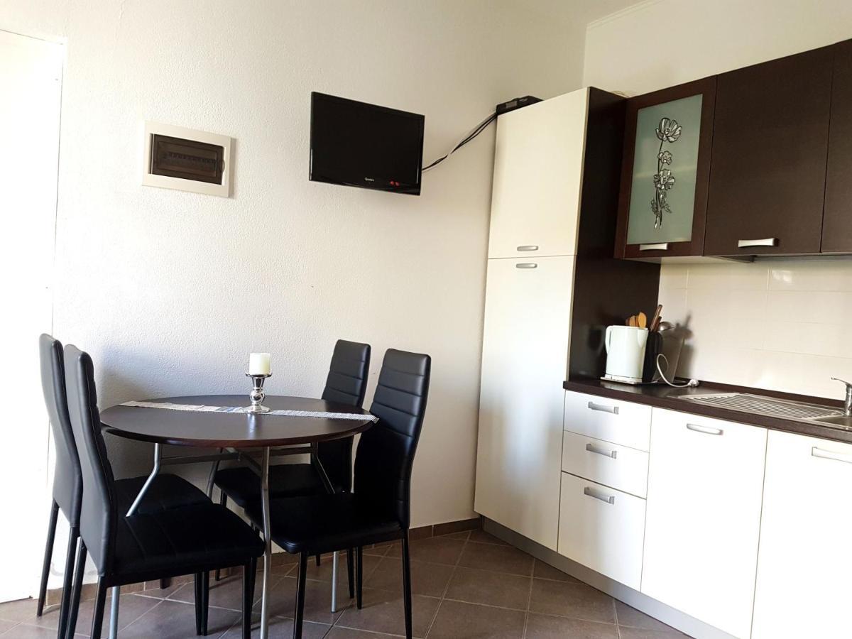 Apartments With A Parking Space Nin, Zadar - 13571 المظهر الخارجي الصورة
