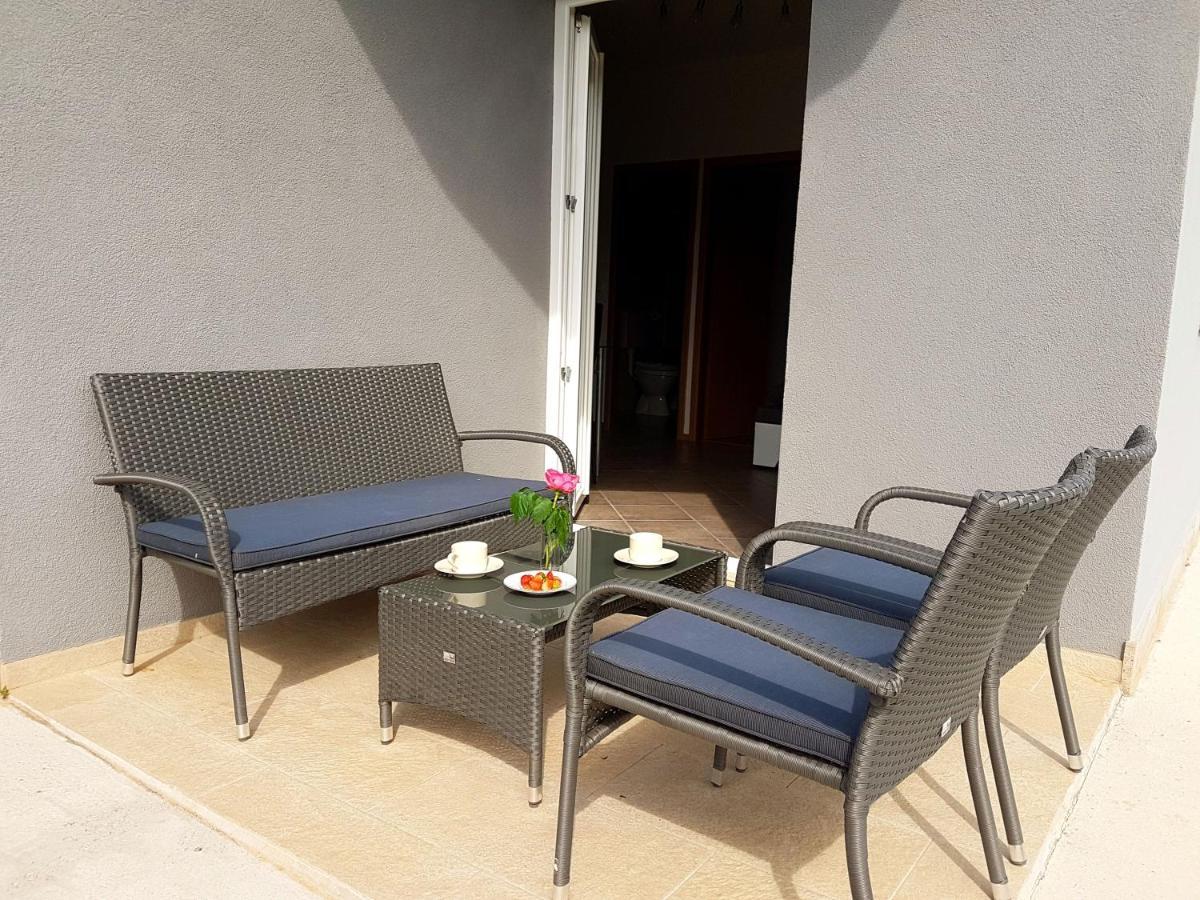 Apartments With A Parking Space Nin, Zadar - 13571 المظهر الخارجي الصورة